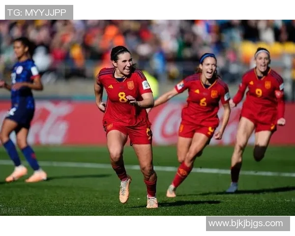 世界女足球星历史排名榜单解析与传奇球员回顾