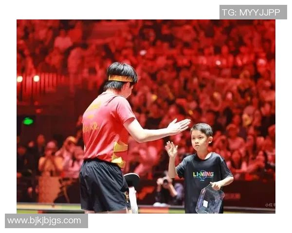 没有球童的赛场英雄 足球明星单打独斗的传奇时刻